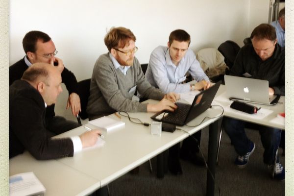 Defining The Cloud Through Expert Forums